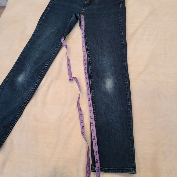 Eddie Bauer high rise slim straight slightly curvy jeans - Picture 4 of 10